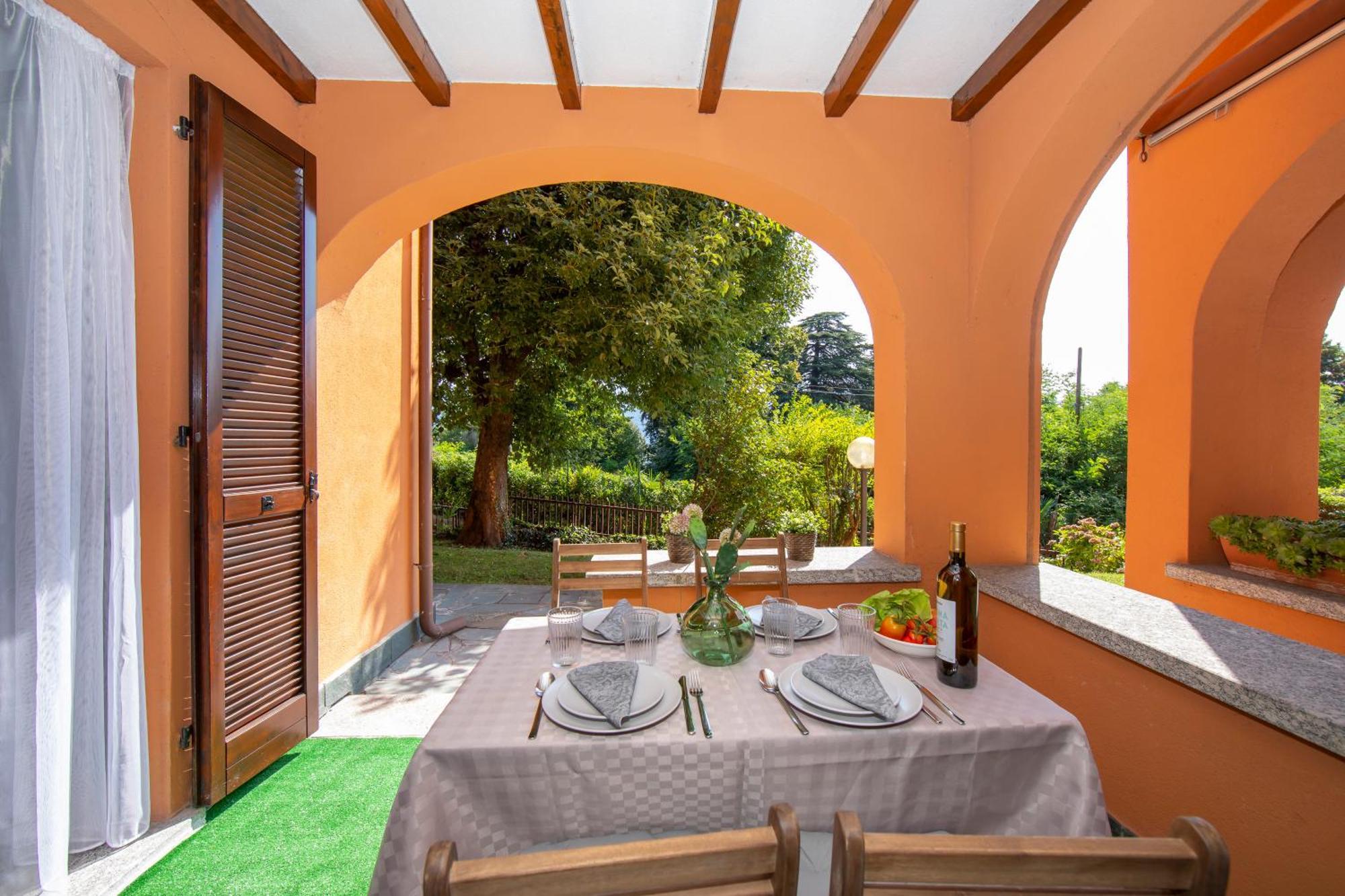 Menaggio Palphi Apartment Luaran gambar